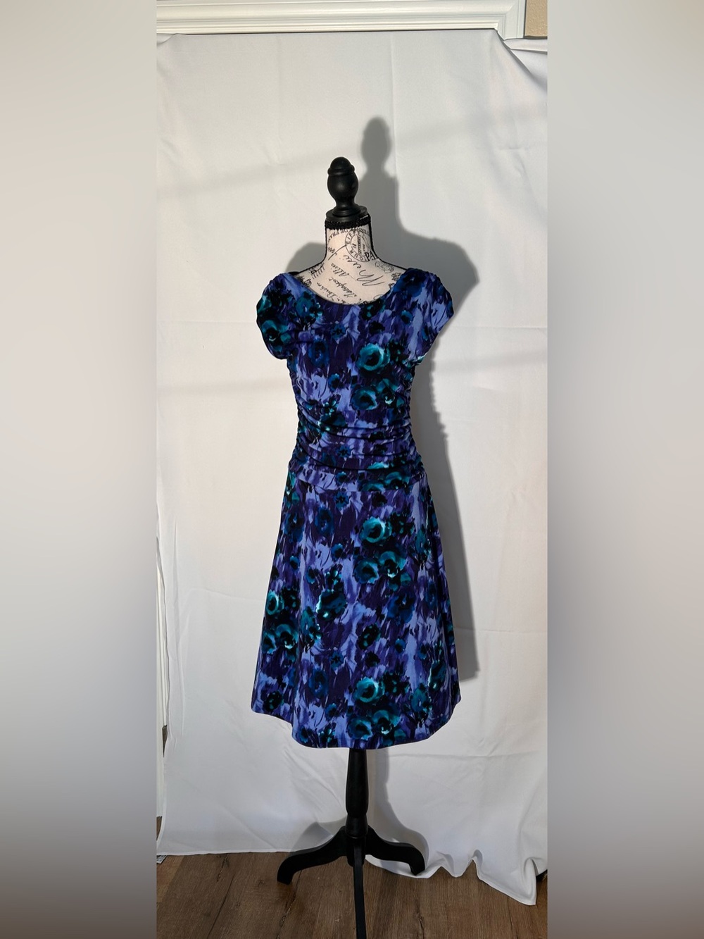 Enfocus Studio Blue Floral Ruched Midi Dress
